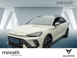 Grau Gebraucht 2024 Cupra Leon VZ Limousine | 42.339 € (Fairer Preis)