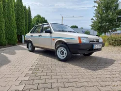 Beige Gebraucht 1992 Lada Forma Limousine | 9.500 €