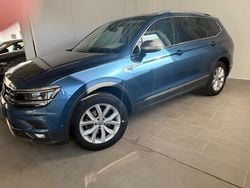 Blau Gebraucht 2021 VW Tiguan Highline SUV | 30.950 € (Etwas zu teuer)