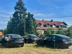 Schwarz Gebraucht 2022 Tesla Model 3 Standard Range Limousine | 25.800 € (Guter Preis)