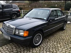 Blau Gebraucht 1990 Mercedes 190 Limousine | 9.500 €