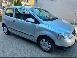 Silber Gebraucht 2007 VW Fox Kleinwagen | 1.700 € (Etwas zu teuer)