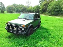 Grün Gebraucht 2020 Lada niva SUV | 13.000 € (Fairer Preis)