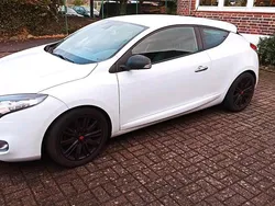Weiß Gebraucht 2013 Renault Mégane GT Line GT-Line Coupé | 4.000 €