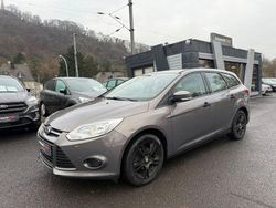 Braun Gebraucht 2013 Ford Focus Limousine | 2.499 € (Guter Preis)