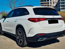 Weiß Gebraucht 2024 Mercedes GLC220 AMG line SUV | 57.500 € (Superpreis)