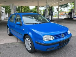 Blau Gebraucht 2000 VW Golf IV Kleinwagen | 2.500 € (Etwas zu teuer)