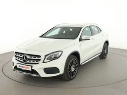 Weiß Gebraucht 2017 Mercedes GLA180 AMG line SUV | 21.870 € (Fairer Preis)