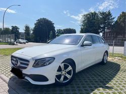 Weiß Gebraucht 2017 Mercedes E200 Avantgarde Kombi | 13.500 € (Guter Preis)