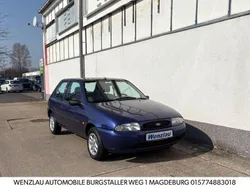 Gebraucht 2000 Ford Fiesta Ghia Kleinwagen | 2.250 € (Etwas zu teuer)
