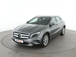 Grau Gebraucht 2015 Mercedes GLA180 Urban SUV | 17.600 € (Fairer Preis)