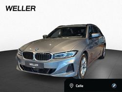 Skyscraper grau (grau) Gebraucht 2023 BMW 318 Comfort Edition Kombi | 26.450 € (Fairer Preis)