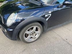 Schwarz Gebraucht 2005 Mini ONE Seven Kleinwagen | 2.500 € (Guter Preis)