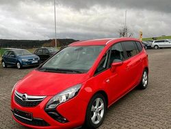 Rot Gebraucht 2016 Opel Zafira Tourer Van / Kleinbus | 9.999 € (Fairer Preis)