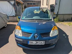 Blau Gebraucht 2004 Renault Modus Van / Kleinbus | 1.390 € (Fairer Preis)