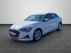 Gletscherweiß metallic (metallic) Gebraucht 2025 Audi A3 Ambiente Limousine | 31.280 € (Fairer Preis)