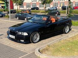 Schwarz Gebraucht 1999 BMW 328 Cabriolet M Sport Cabrio | 14.900 €