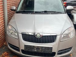 Silber Gebraucht 2007 Skoda Fabia Kleinwagen | 2.500 € (Fairer Preis)