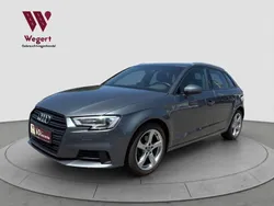 Grau Gebraucht 2018 Audi A3 Sport Limousine | 18.950 € (Superpreis)