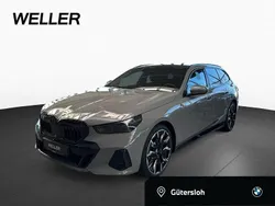 Blau Neu 2025 BMW 540 M Sport Kombi | 89.490 € (Teuer)