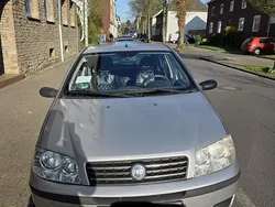 Silber Gebraucht 2004 Fiat Punto Kleinwagen | 1.500 € (Fairer Preis)