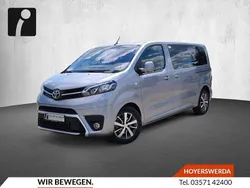Bismutsilber metallic Gebraucht 2023 Toyota Proace Verso Plus Kombi | 36.660 € (Fairer Preis)
