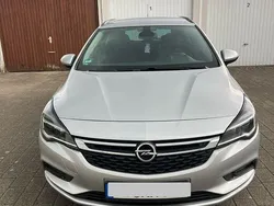 Silber Gebraucht 2018 Opel Astra S Kombi | 4.700 € (Superpreis)