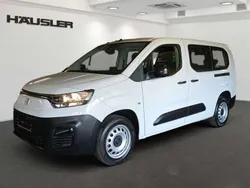 Gelato weiss Gebraucht 2023 Fiat Doblò Van / Kleinbus | 21.890 € (Etwas zu teuer)