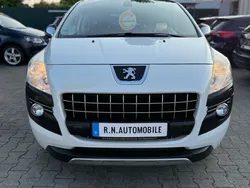 Weiß Gebraucht 2011 Peugeot 3008 Platinum SUV | 6.300 € (Fairer Preis)