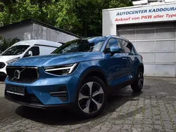 Blau Gebraucht 2024 Volvo XC40 Core SUV | 32.900 € (Superpreis)