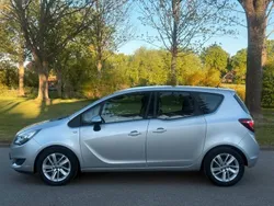 Silber Gebraucht 2016 Opel Meriva drive Van / Kleinbus | 7.500 € (Fairer Preis)