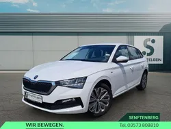 Weiß Gebraucht 2021 Skoda Scala Clever Kleinwagen | 18.980 € (Fairer Preis)