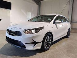 Casaweiß Neu 2025 Kia Ceed Sportswagon Kombi | 25.100 € (Guter Preis)