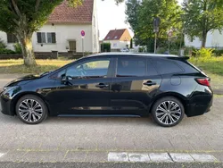 Schwarz Gebraucht 2019 Toyota Corolla Comfort Kombi | 16.900 € (Guter Preis)