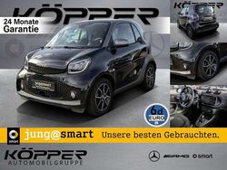 Schwarz Gebraucht 2023 Smart ForTwo Coupé Exclusive Kleinwagen | 16.668 € (Fairer Preis)