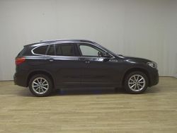 Schwarz Gebraucht 2021 BMW X1 Advantage SUV | 14.480 € (Guter Preis)