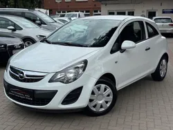 Weiß Gebraucht 2014 Opel Corsa Selection Kleinwagen | 6.500 € (Etwas zu teuer)