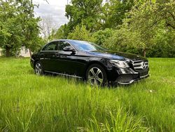 Schwarz Gebraucht 2018 Mercedes E220 Limousine | 28.300 € (Guter Preis)