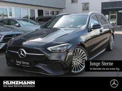 Obsidianschwarz metallic Gebraucht 2021 Mercedes C200 AMG Kombi | 33.344 € (Fairer Preis)