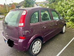 Violett Gebraucht 2005 Opel Meriva Van / Kleinbus | 3.500 € (Etwas zu teuer)