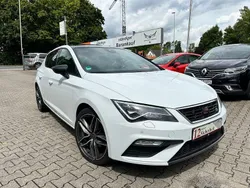 Weiß Gebraucht 2019 Seat Leon Beats Limousine | 17.450 € (Fairer Preis)
