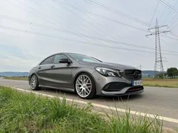 Grau Gebraucht 2017 Mercedes CLA250 Limousine | 21.299 € (Fairer Preis)