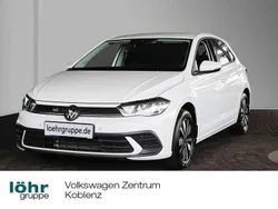 Weiß Gebraucht 2024 VW Polo Move Limousine | 18.980 € (Guter Preis)