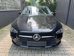 Schwarz Gebraucht 2023 Mercedes CLA180 Progressive Limousine | 37.990 €