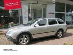 Silber Gebraucht 2007 Skoda Octavia Scout Kombi | 3.690 € (Guter Preis)