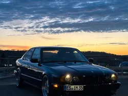 Blau Gebraucht 1995 BMW 525 Limousine | 15.000 €