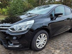 Schwarz Gebraucht 2020 Renault Clio V Kleinwagen | 6.850 € (Superpreis)