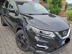 Schwarz Gebraucht 2018 Nissan Qashqai Tekna SUV | 16.500 € (Fairer Preis)
