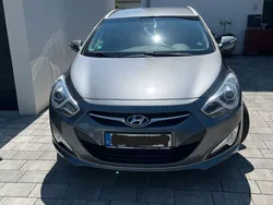 Grau Gebraucht 2014 Hyundai i40 Premium Kombi | 9.200 € (Fairer Preis)