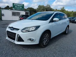 Weiß Gebraucht 2011 Ford Focus Titanium Kombi | 2.990 € (Guter Preis)